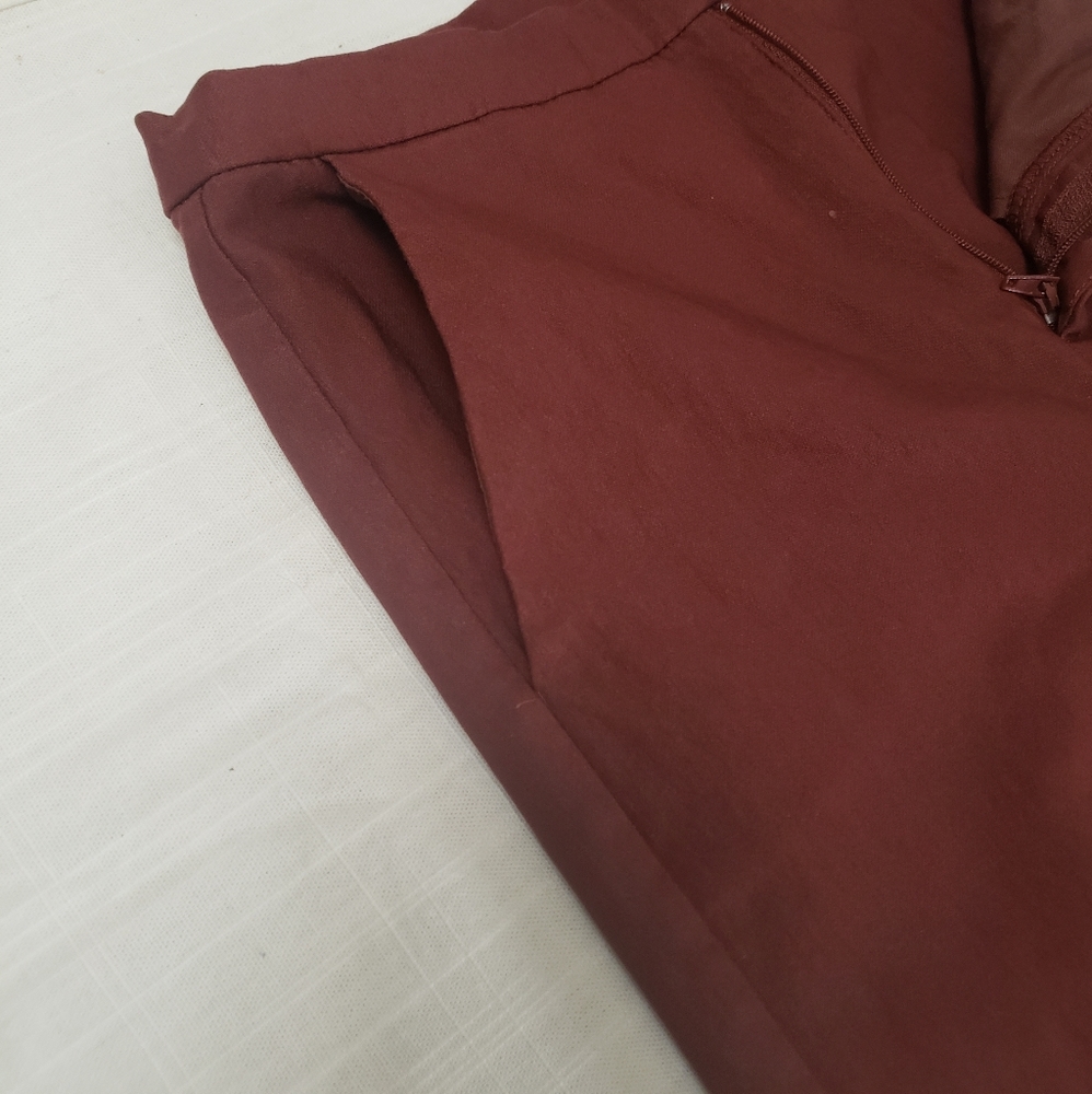 Fashion Nova pull on pants Flat front with stretch throughout Wine Size Medium